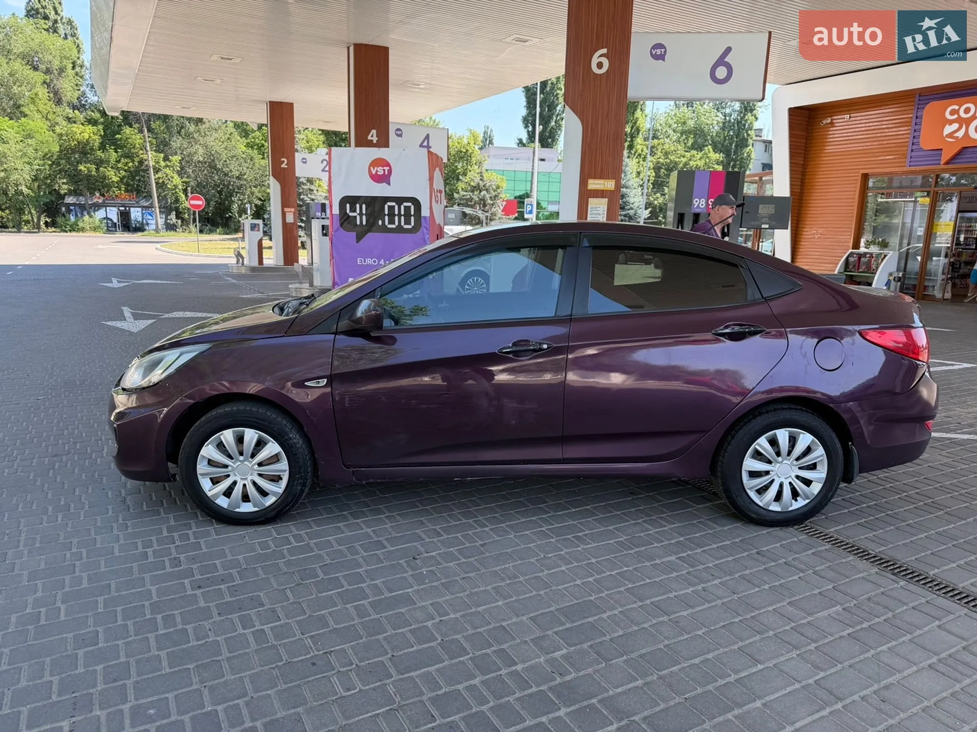 2011 Hyundai Accent - мініатюра 6