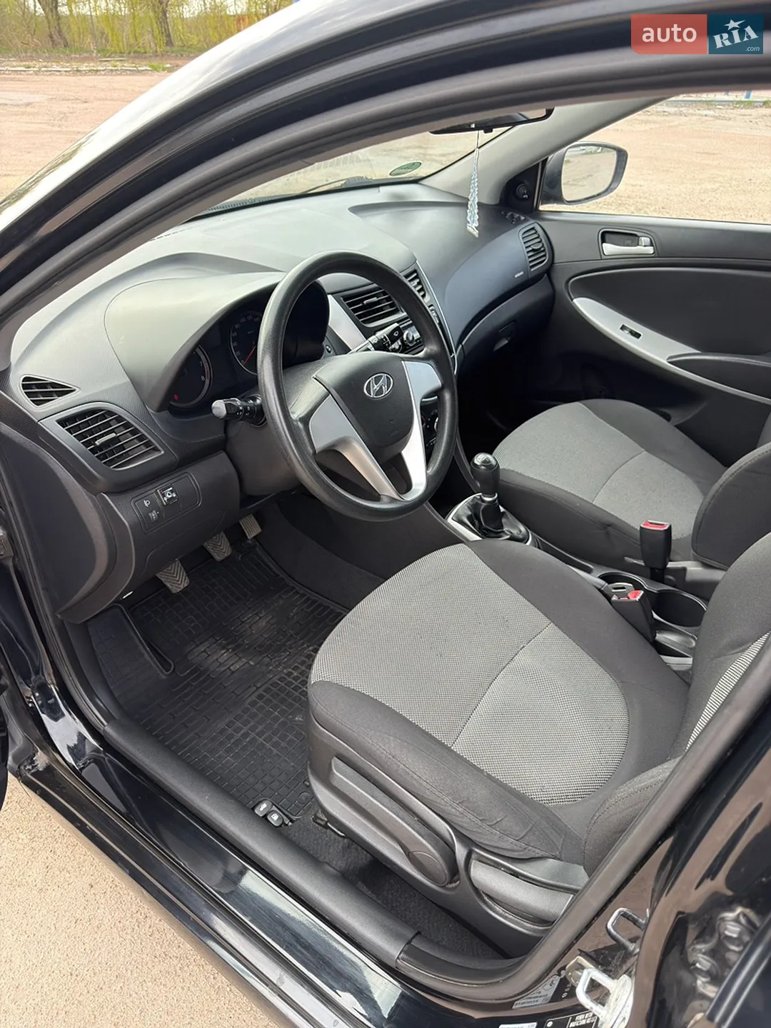 2011 Hyundai Accent - мініатюра 26
