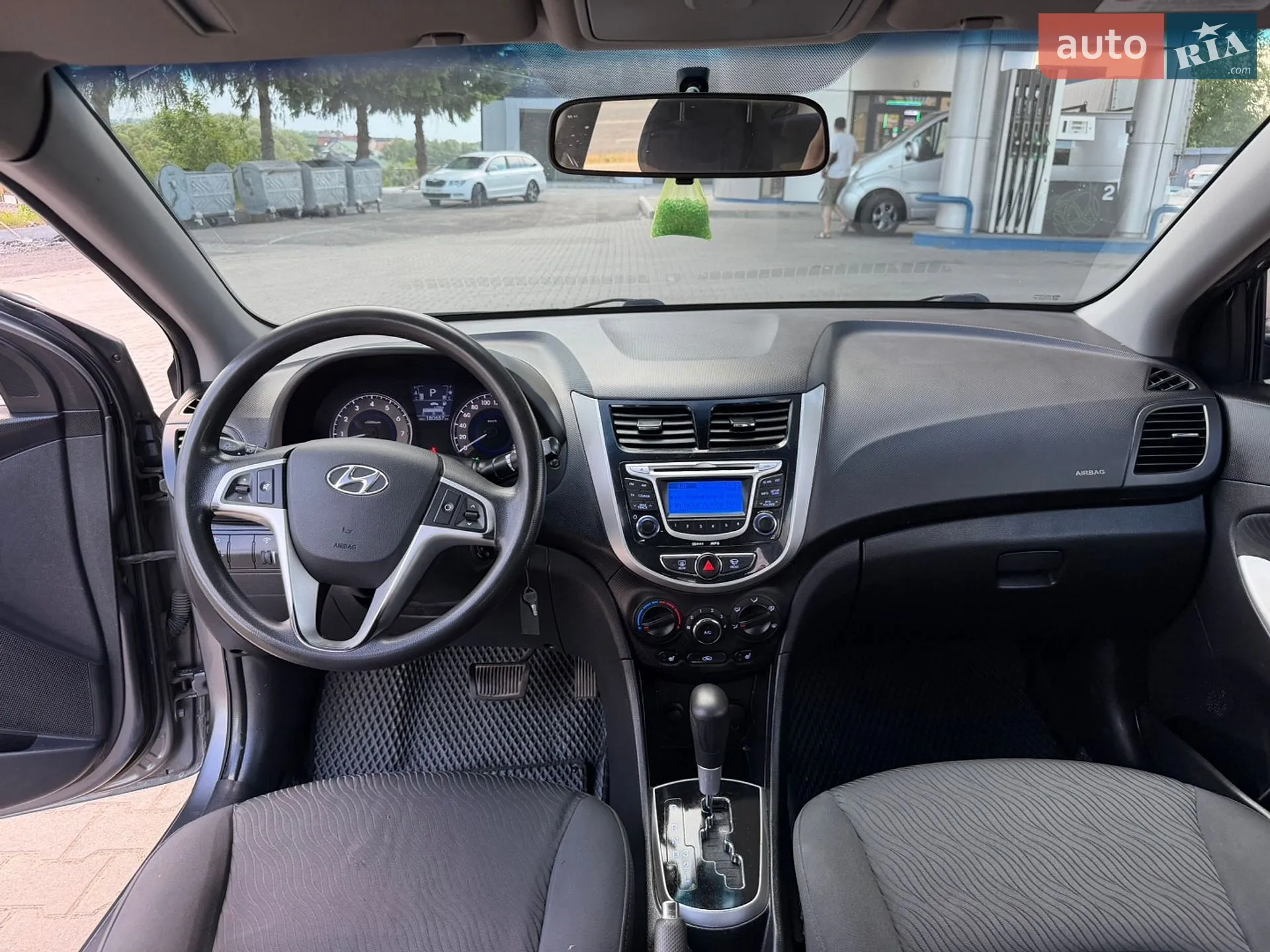 2011 Hyundai Accent - мініатюра 3