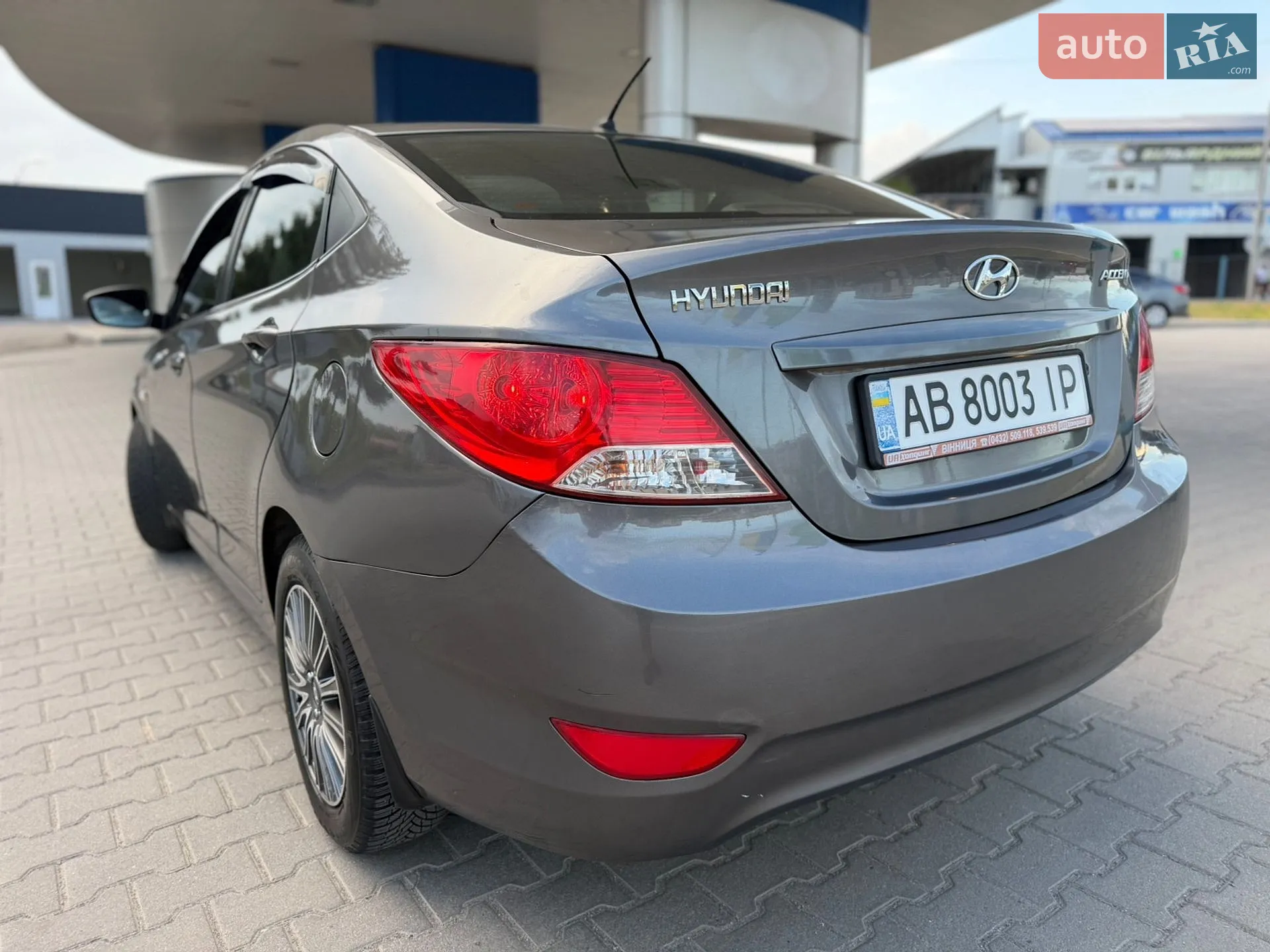 2011 Hyundai Accent - мініатюра 11