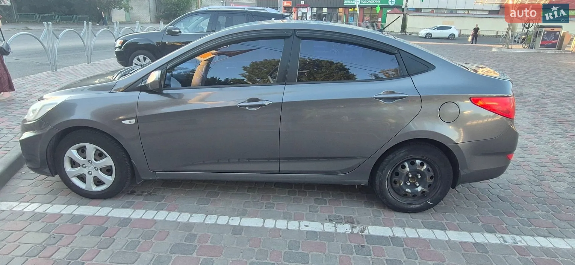 2013 Hyundai Accent - мініатюра 9