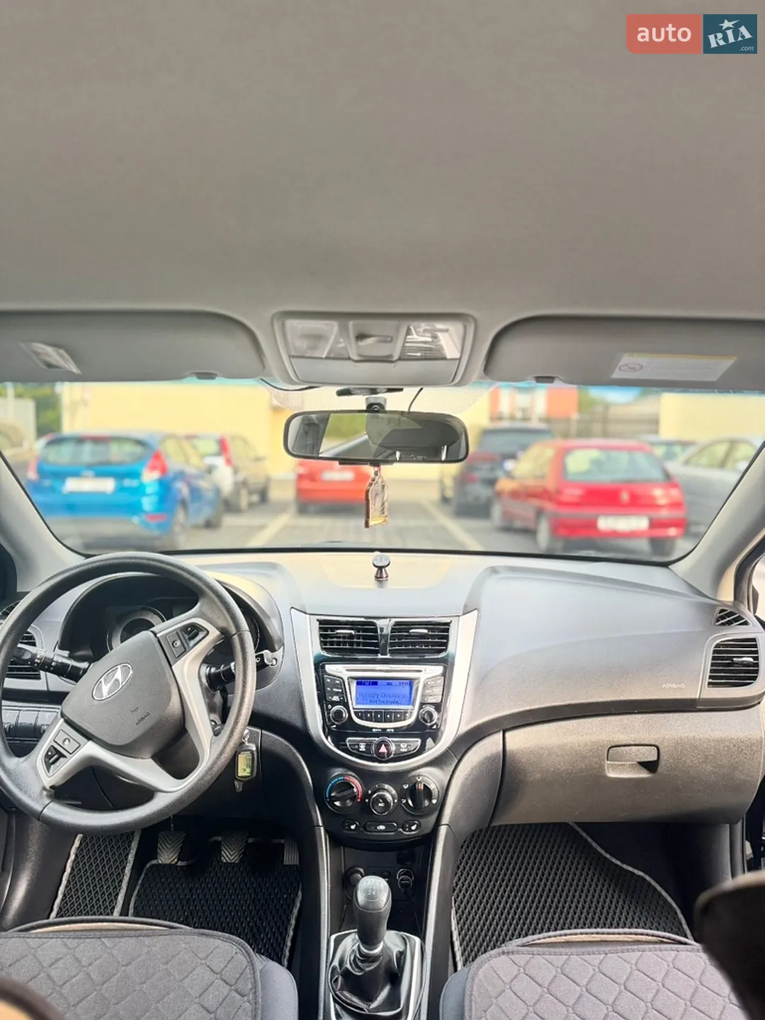 2013 Hyundai Accent - мініатюра 10