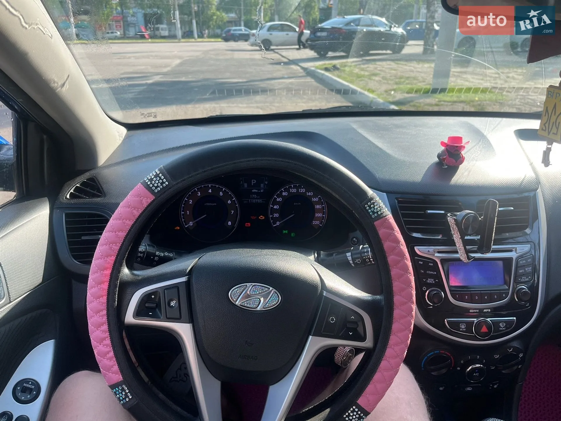 2011 Hyundai Accent - мініатюра 11
