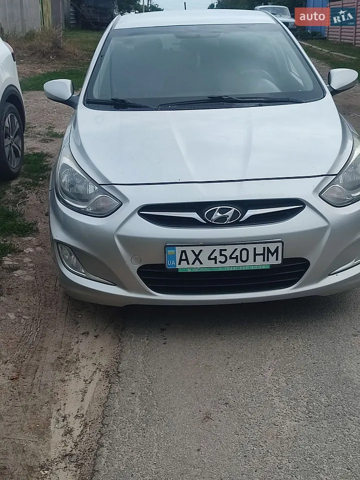 2011 Hyundai Accent - мініатюра 17