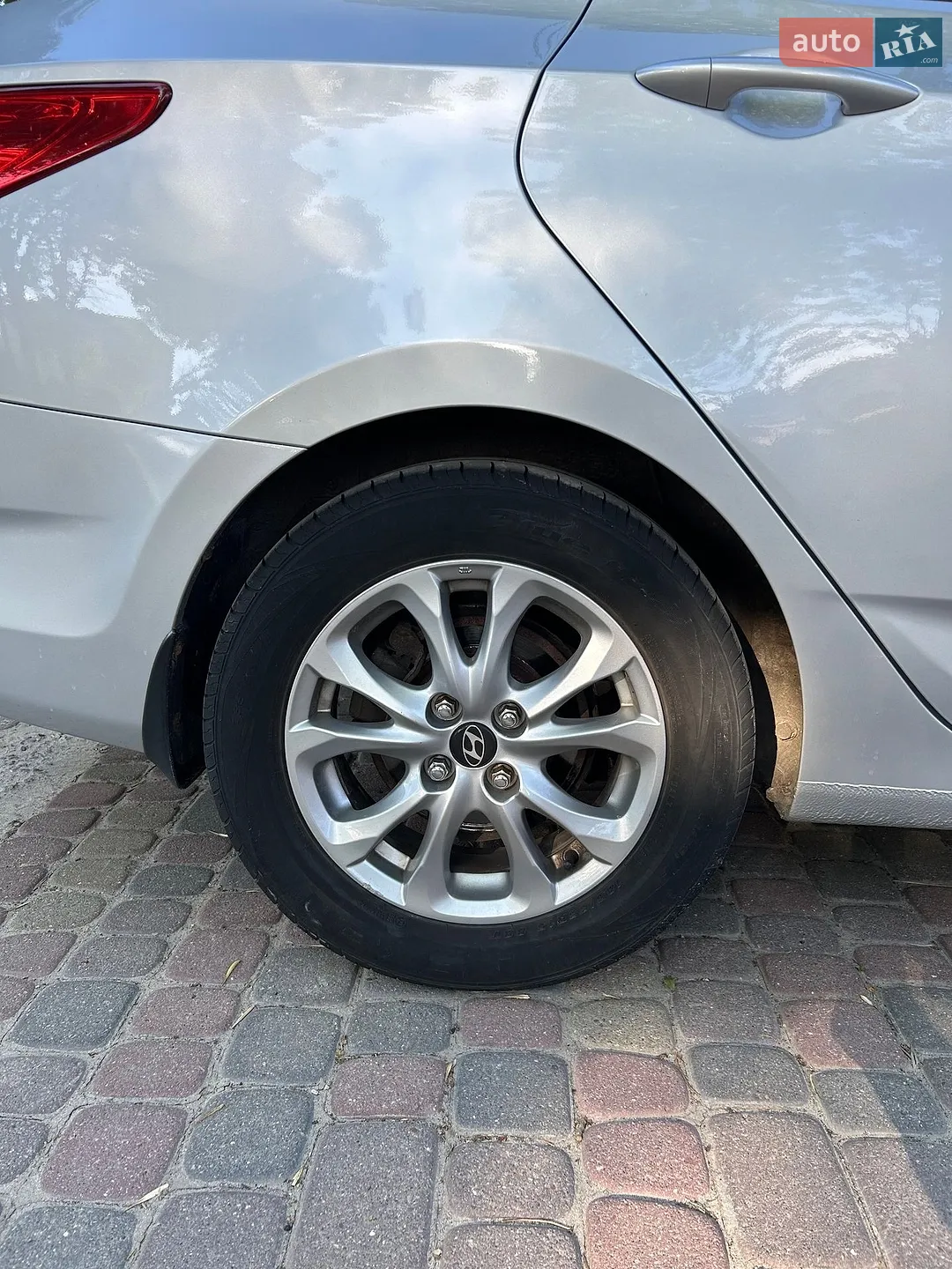 2011 Hyundai Accent - мініатюра 11