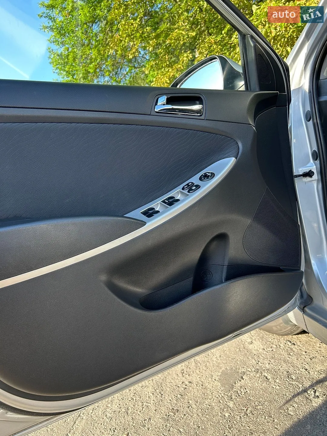 2011 Hyundai Accent - мініатюра 43