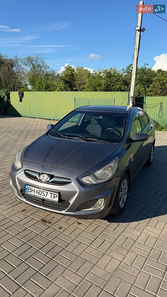 2011 Hyundai Accent - мініатюра 24