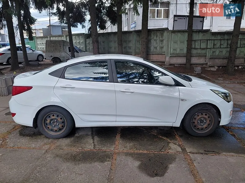 Hyundai Accent 2016