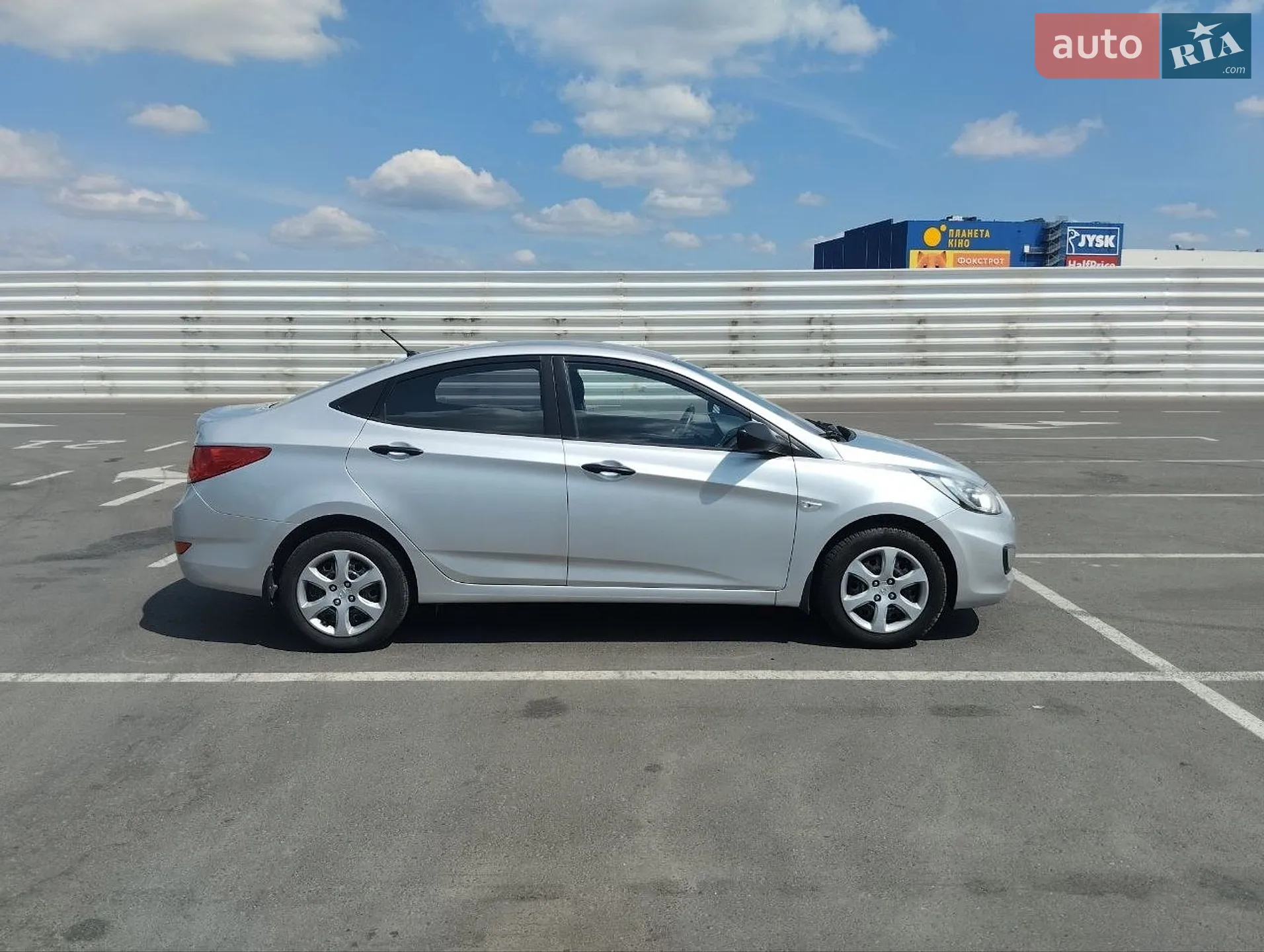 2011 Hyundai Accent - мініатюра 2