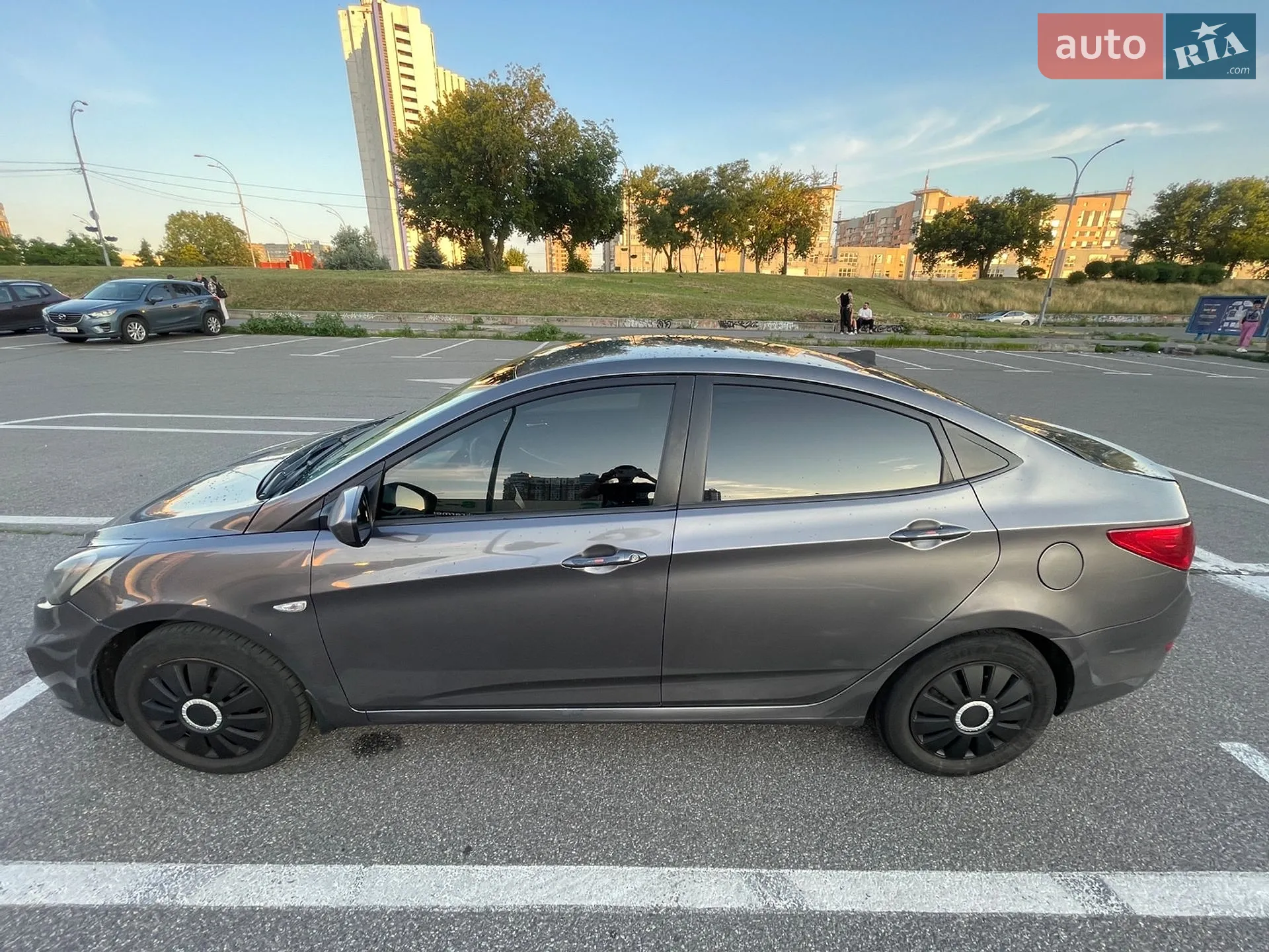 2011 Hyundai Accent - мініатюра 20