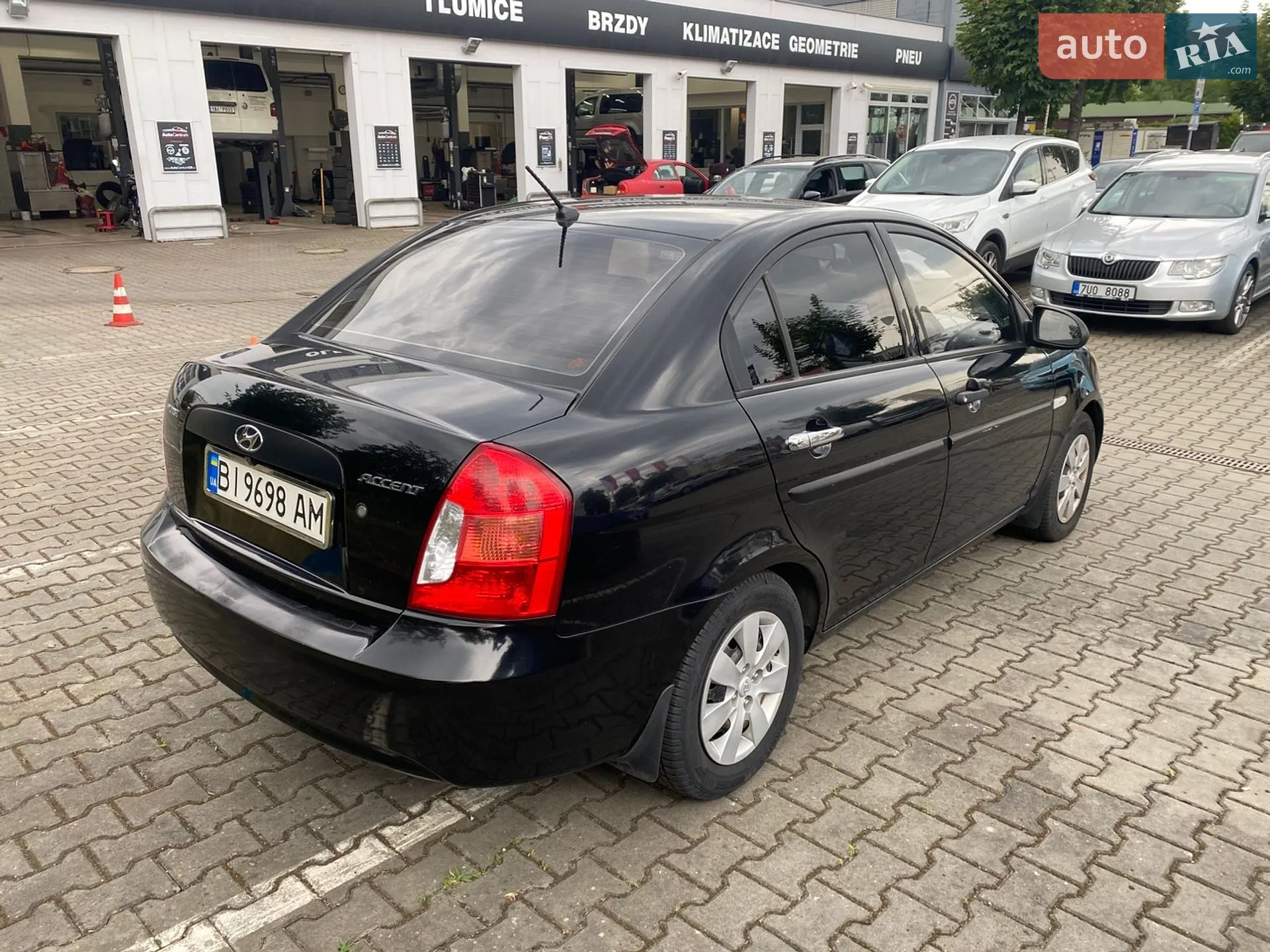 2010 Hyundai Accent - мініатюра 6