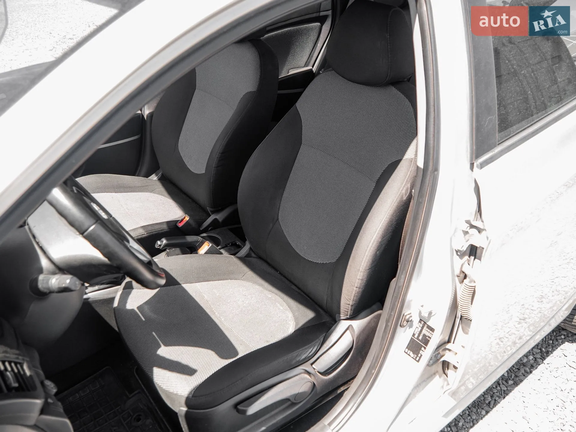 2014 Hyundai Accent - мініатюра 16