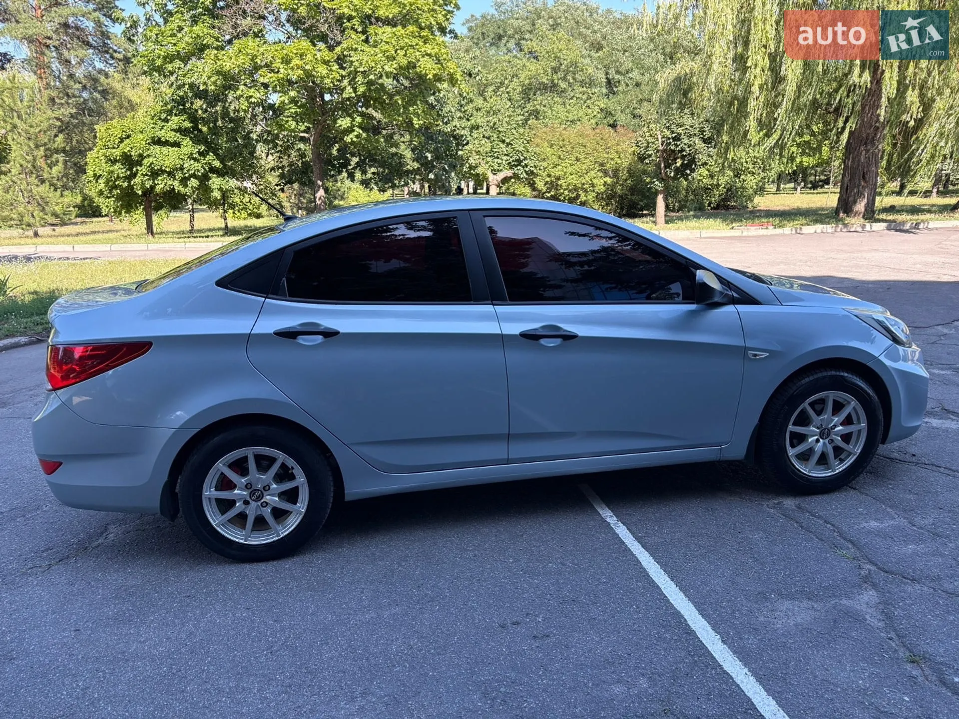 2011 Hyundai Accent - мініатюра 10