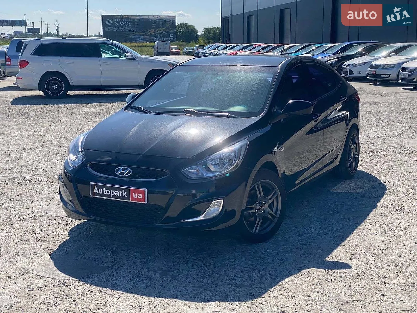 2017 Hyundai Accent - фото 1