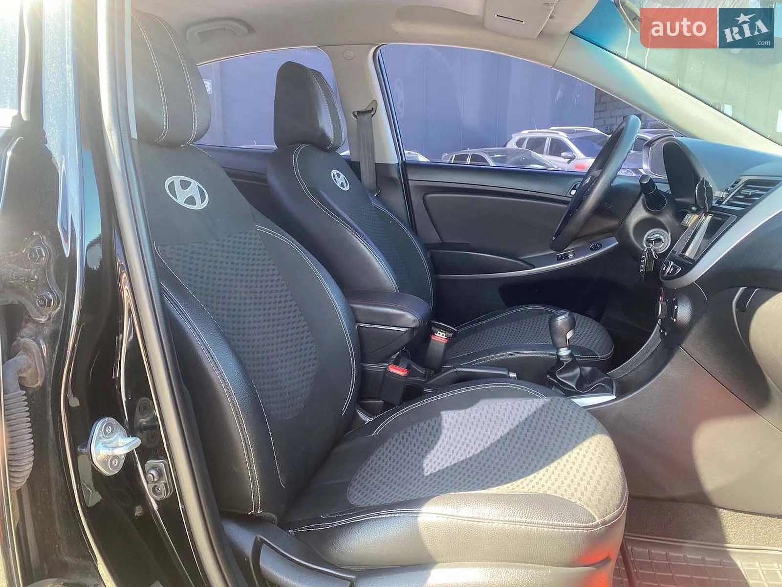 2017 Hyundai Accent - мініатюра 26