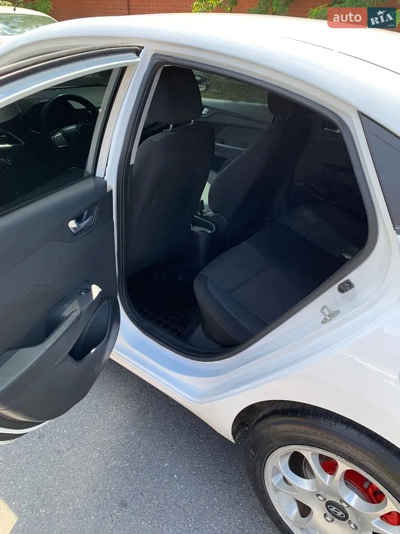 2020 Hyundai Accent - мініатюра 21