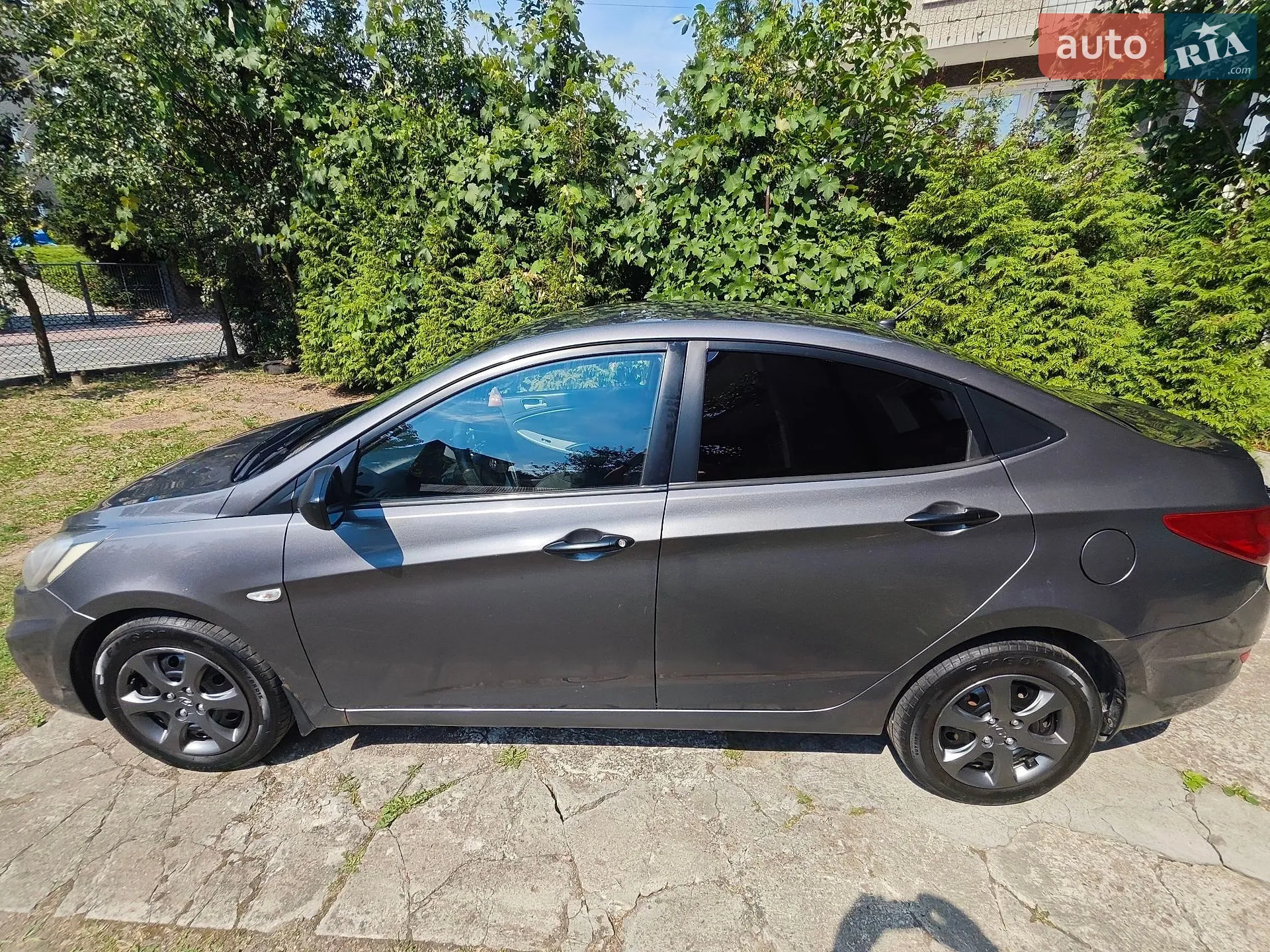 2012 Hyundai Accent - мініатюра 8