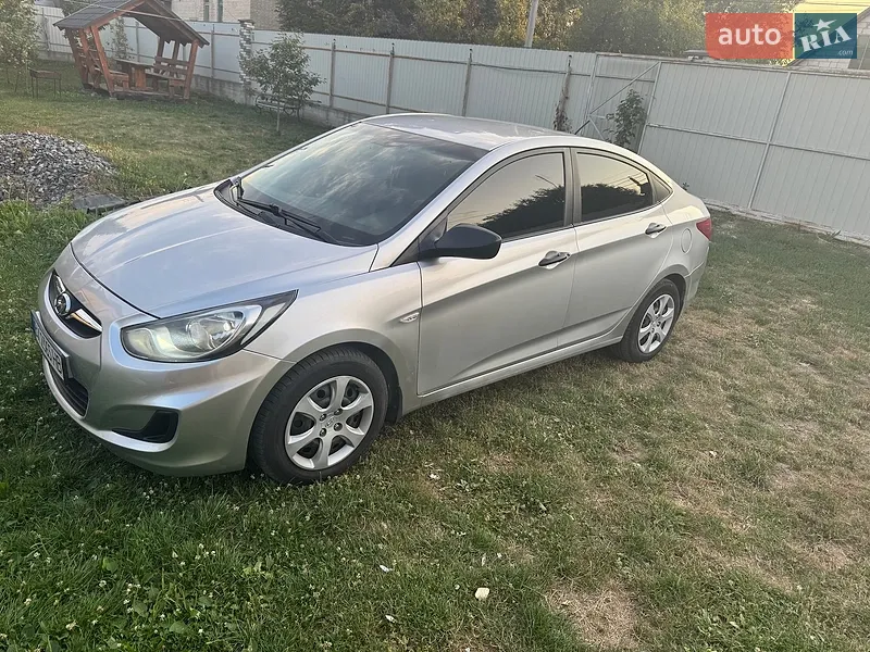 Hyundai Accent