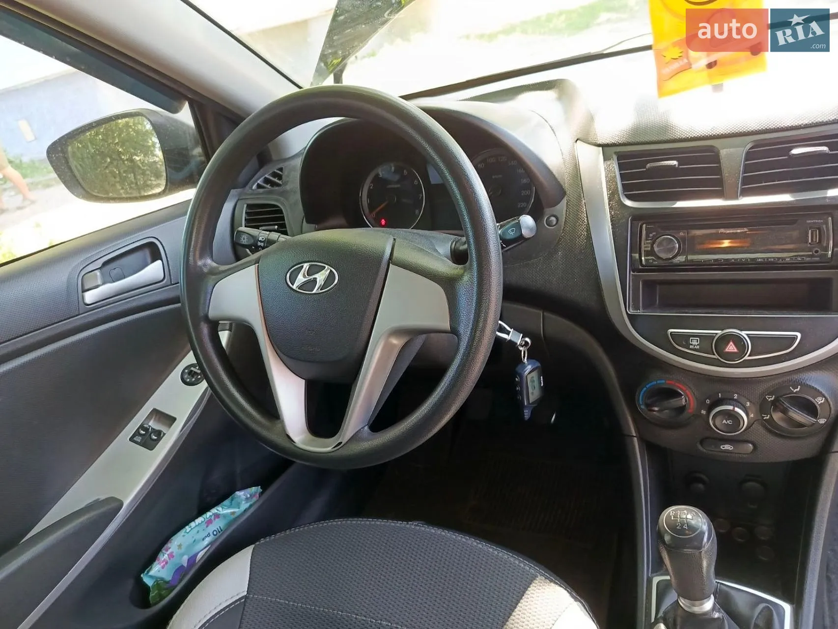 2013 Hyundai Accent - мініатюра 10