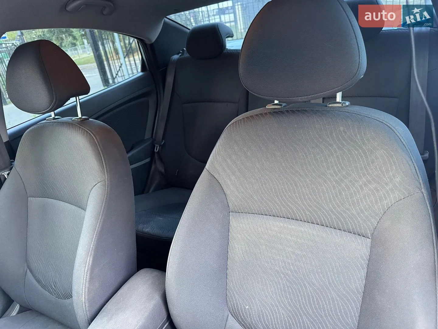 2012 Hyundai Accent - мініатюра 23