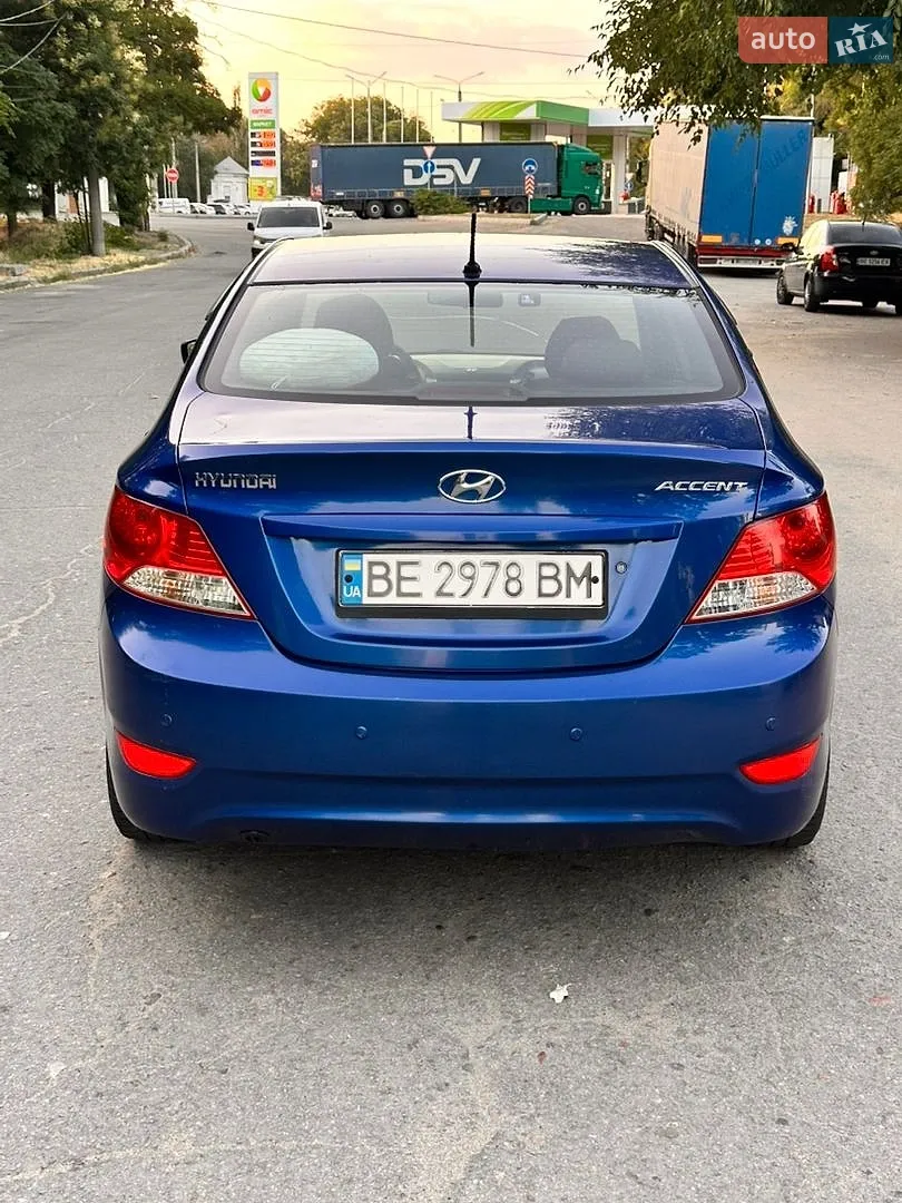 2011 Hyundai Accent - мініатюра 5