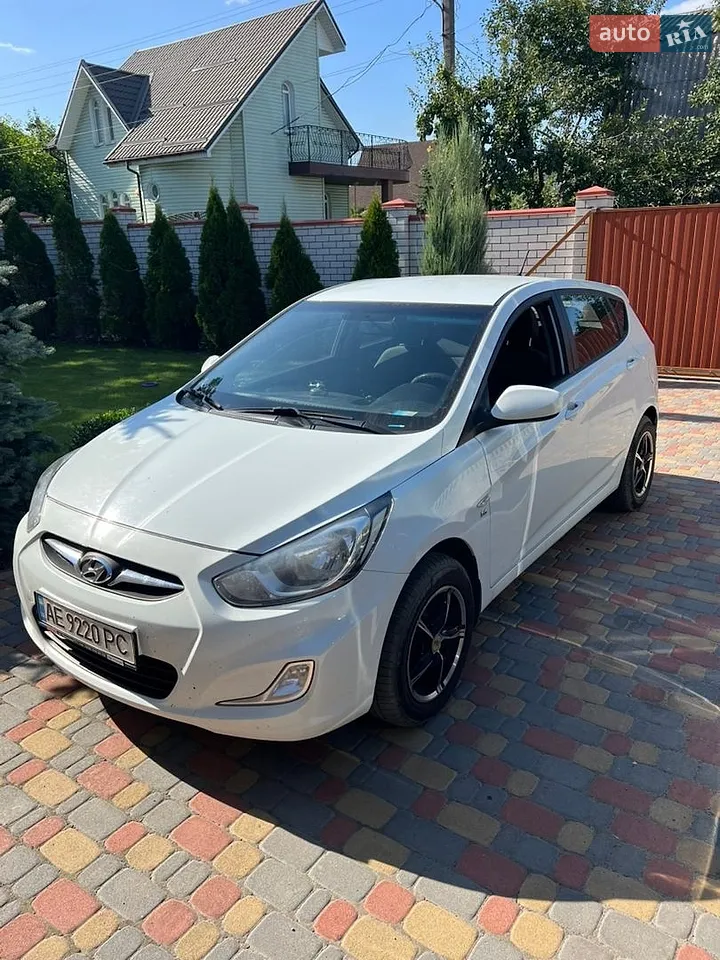 2012 Hyundai Accent - мініатюра 21