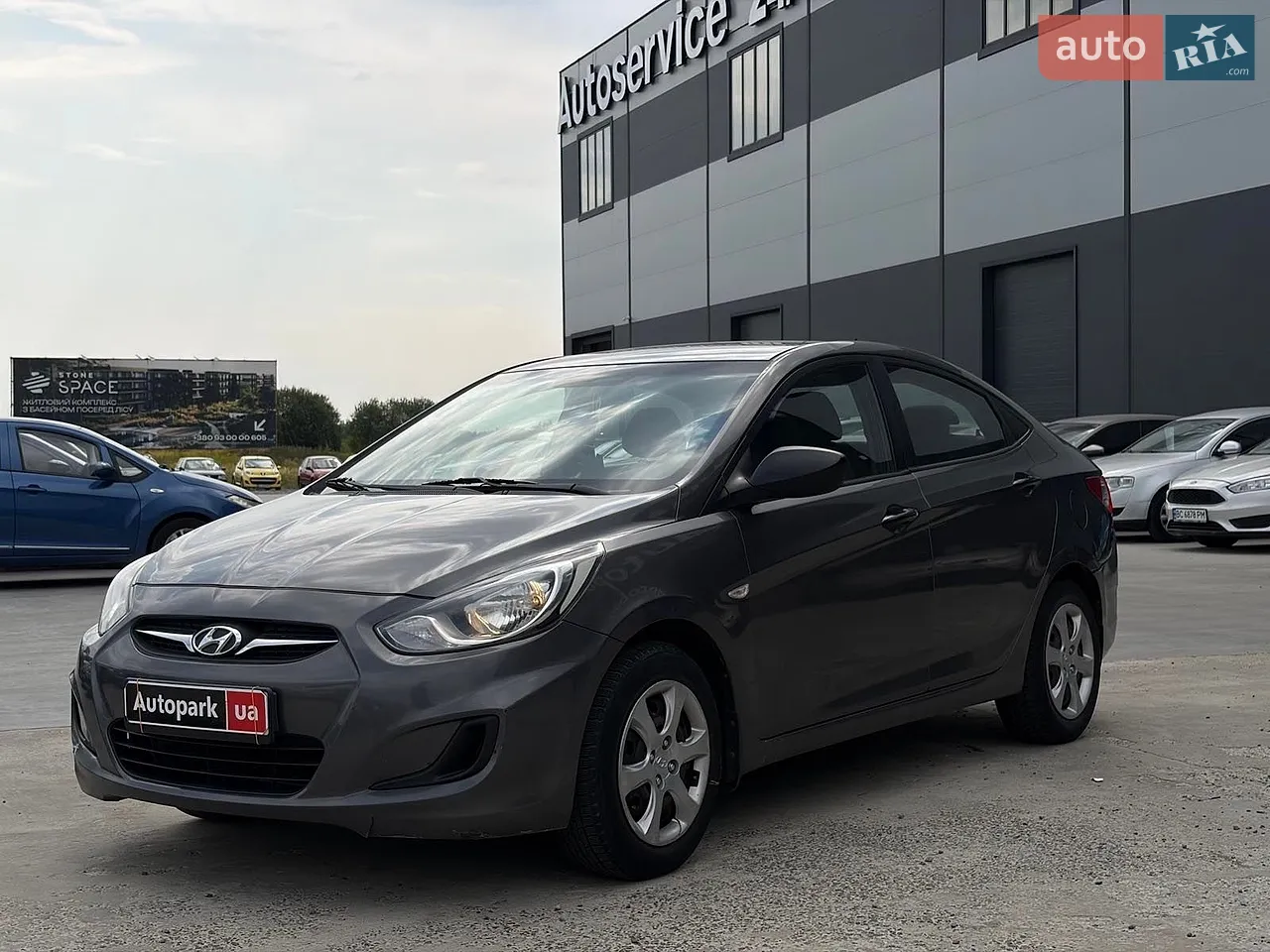 2012 Hyundai Accent - мініатюра 19