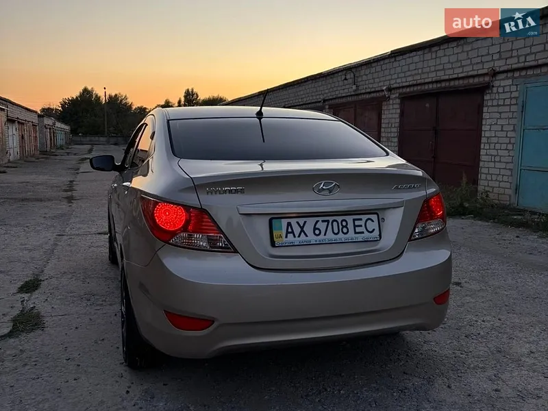 Hyundai Accent