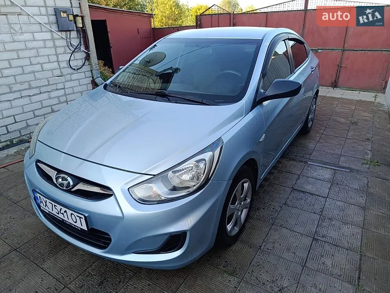Hyundai Accent