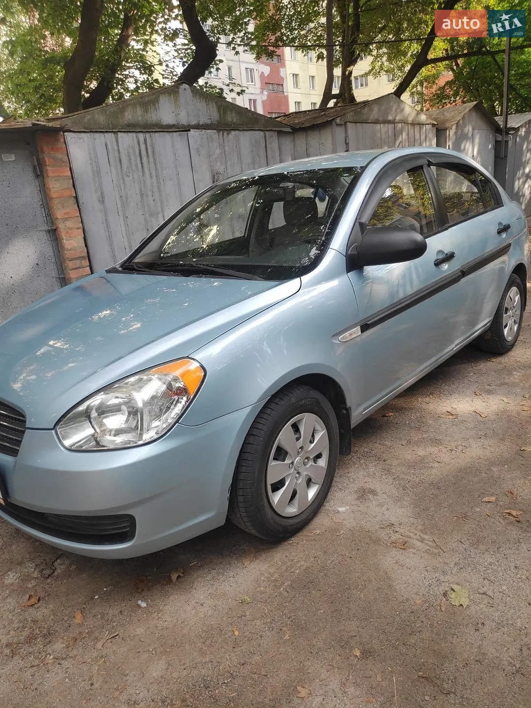 2010 Hyundai Accent - мініатюра 3