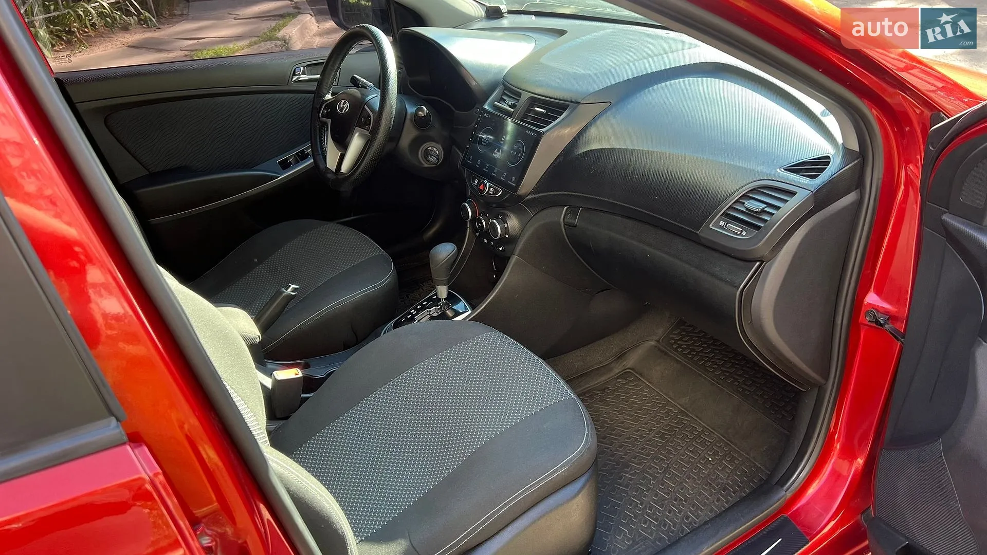 2011 Hyundai Accent - мініатюра 25