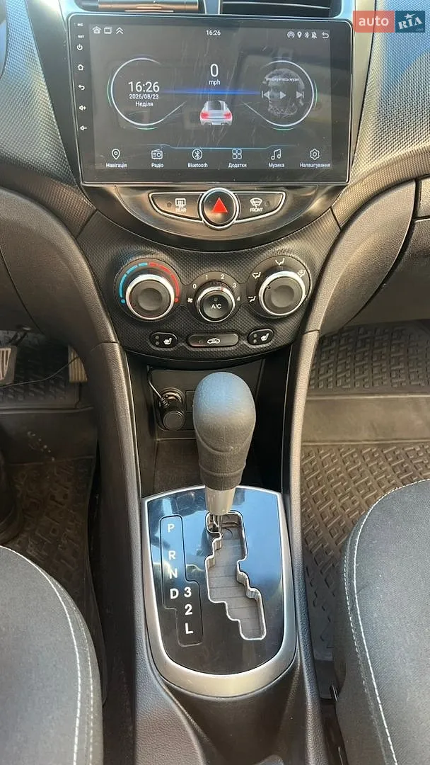 2011 Hyundai Accent - мініатюра 29