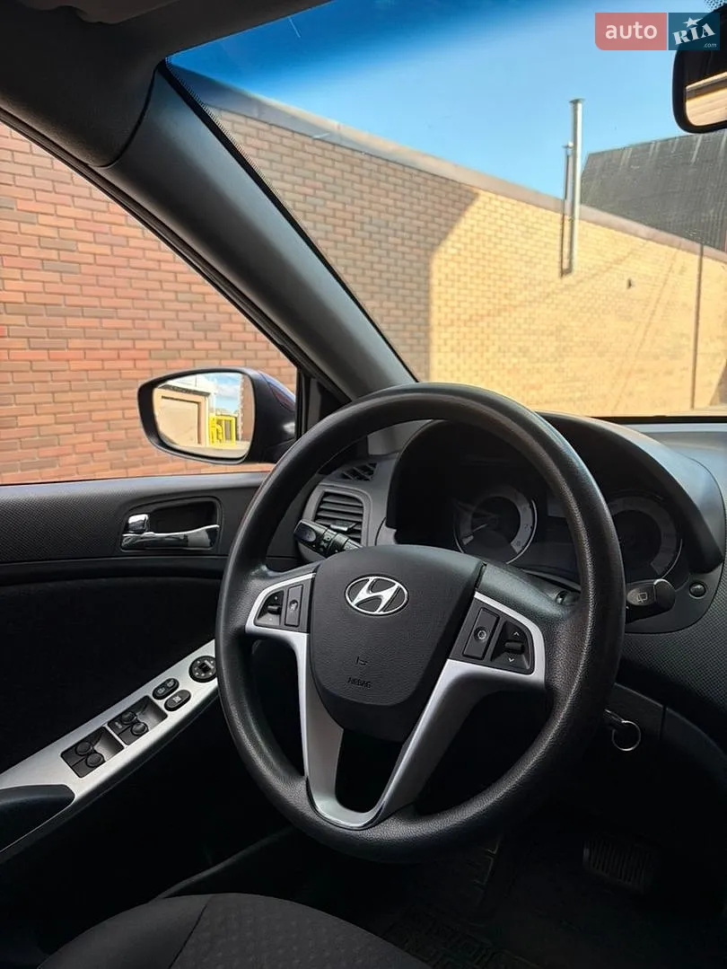 2012 Hyundai Accent - мініатюра 7
