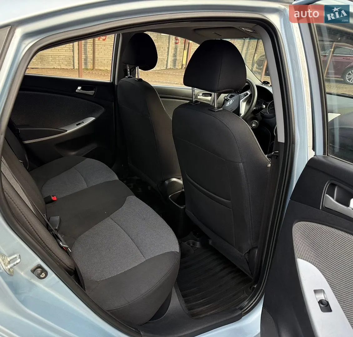2012 Hyundai Accent - мініатюра 14