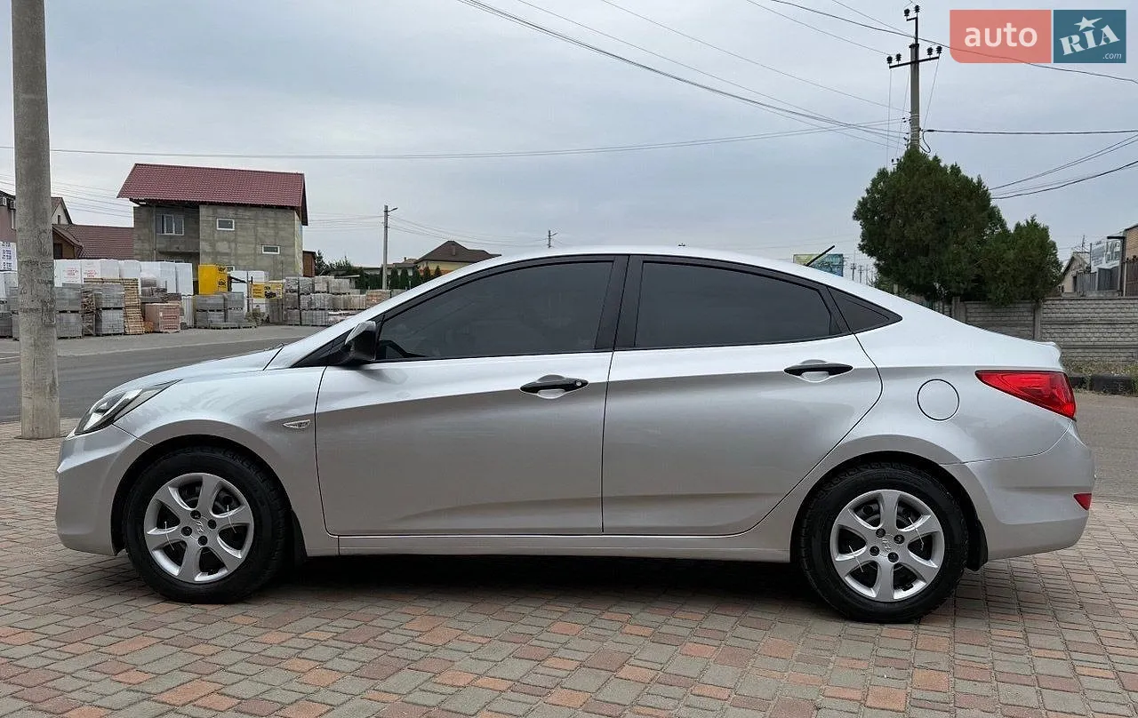 2011 Hyundai Accent - мініатюра 7