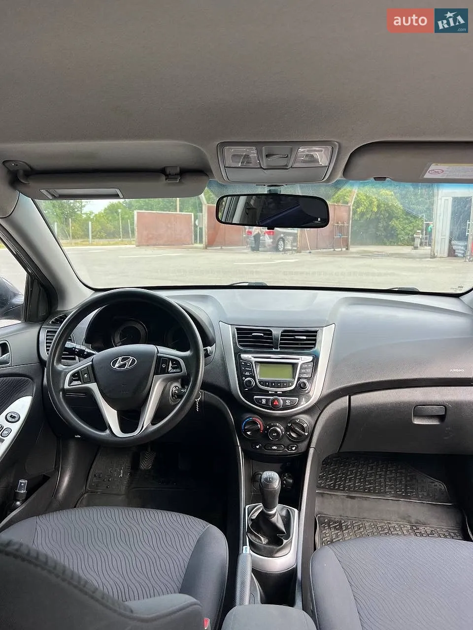 2012 Hyundai Accent - мініатюра 13