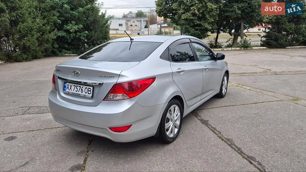 2011 Hyundai Accent - мініатюра 7