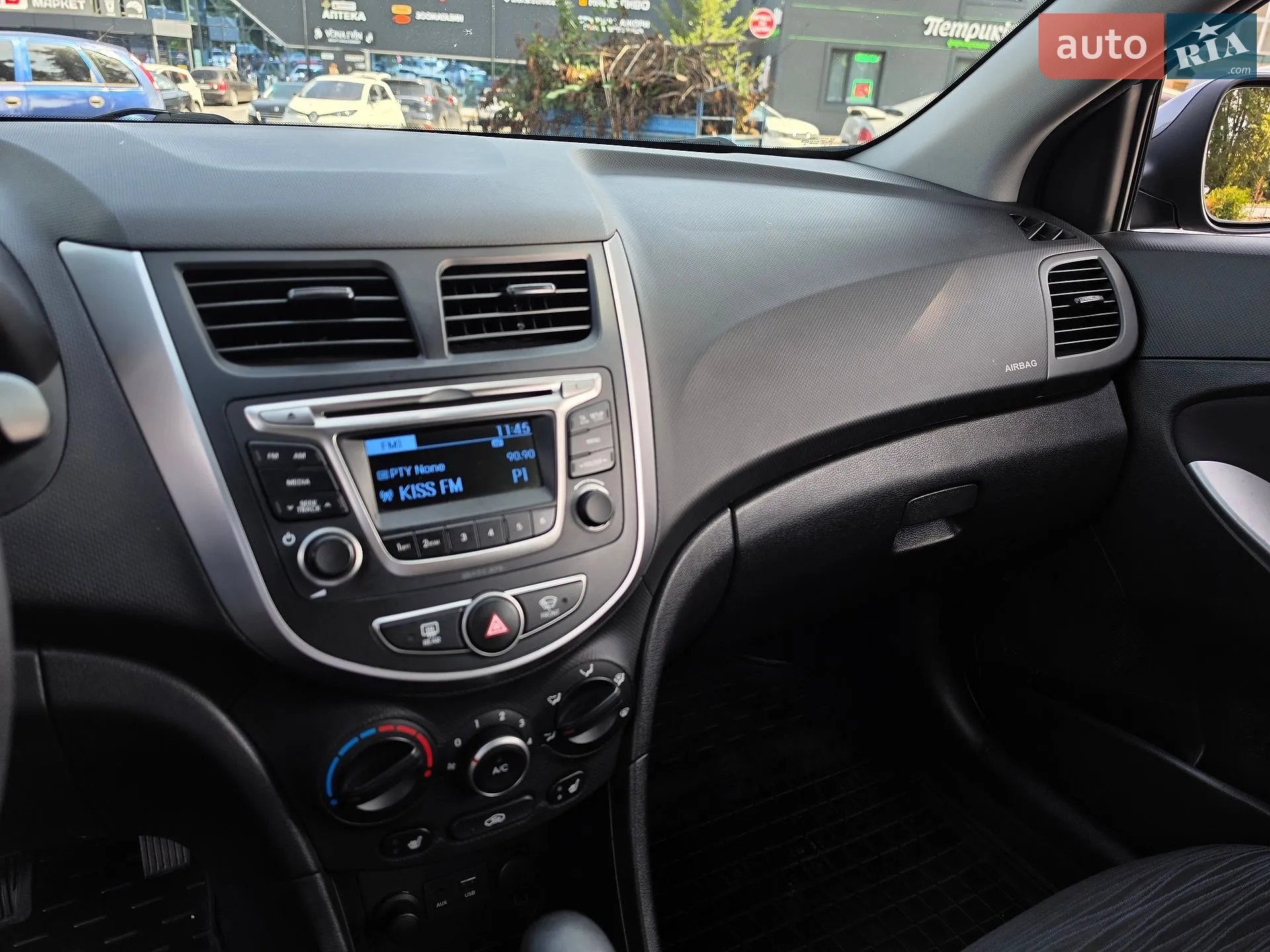2016 Hyundai Accent - мініатюра 27