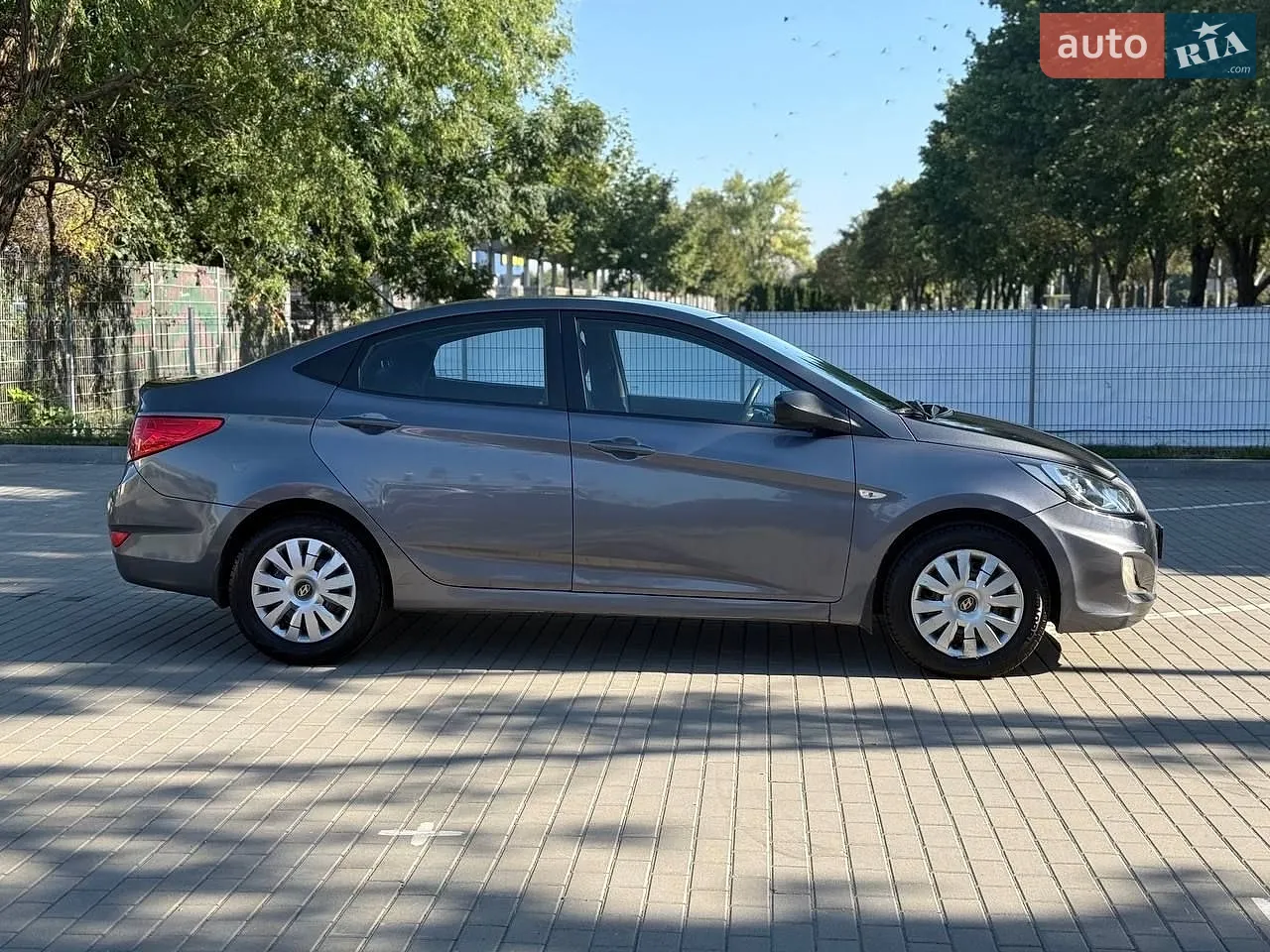 2011 Hyundai Accent - мініатюра 4