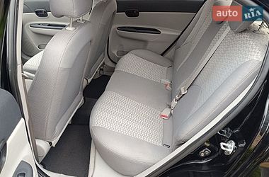 Седан Hyundai Accent 2010 в Киеве