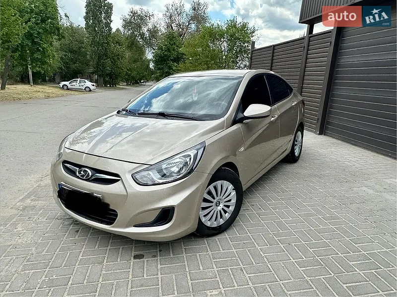 Hyundai Accent 2011