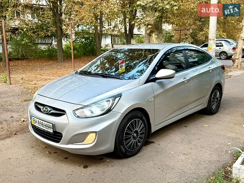 Hyundai Accent
