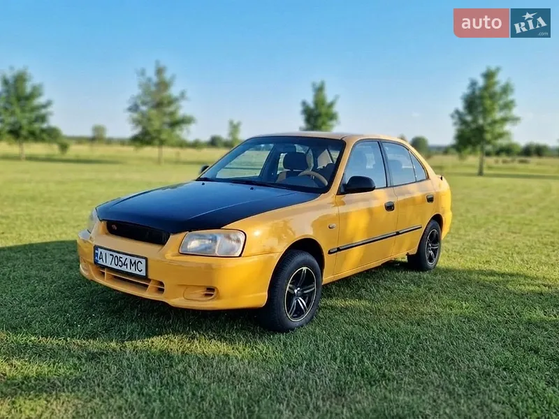 Hyundai Accent 2000