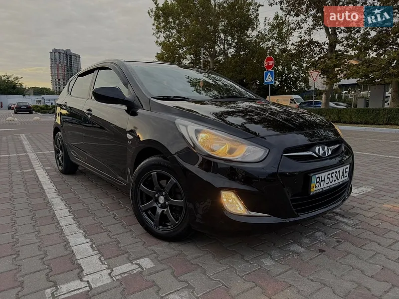 Hyundai Accent