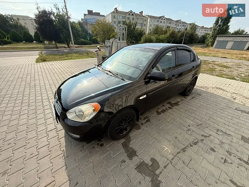 Hyundai Accent