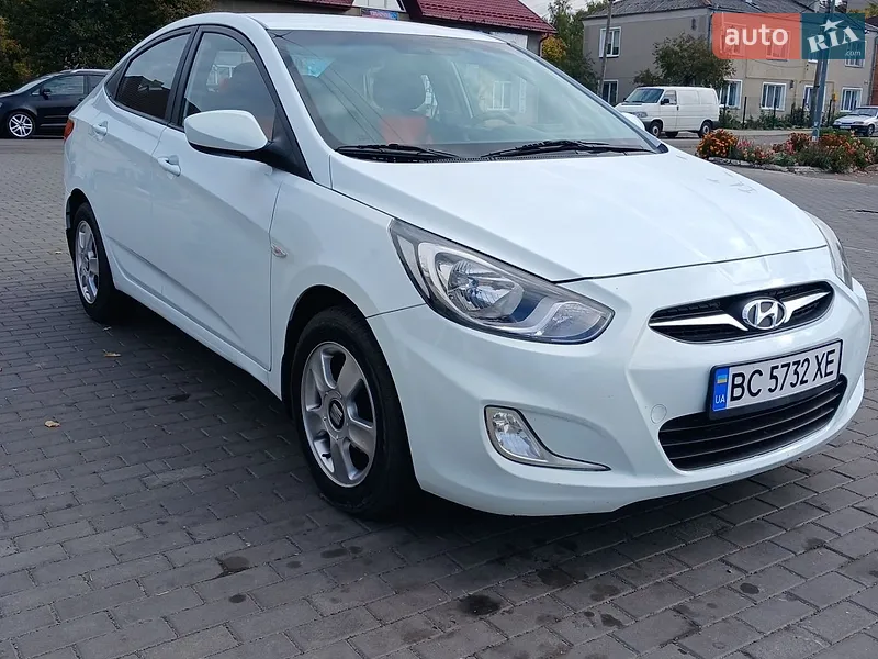 Hyundai Accent