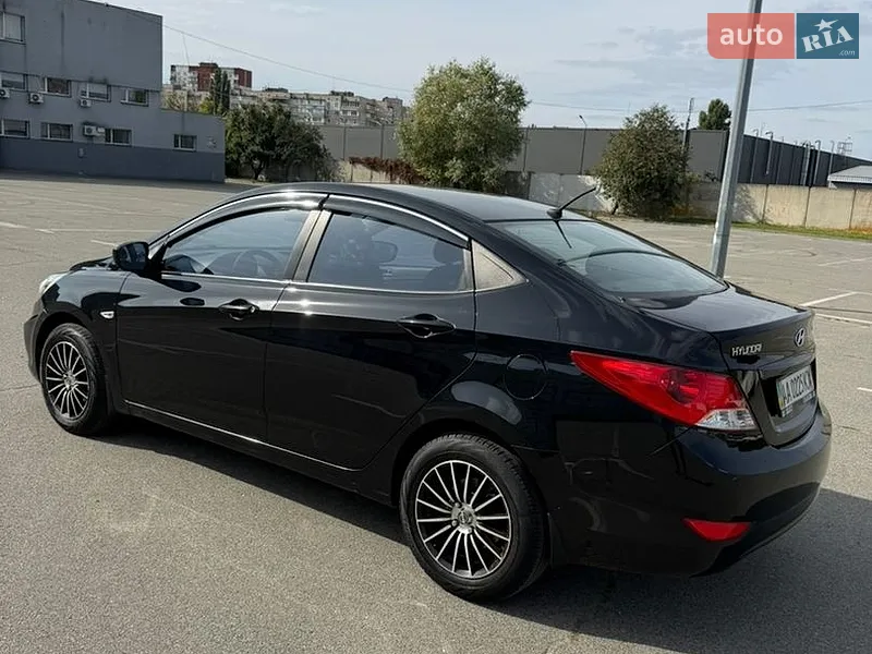 Hyundai Accent