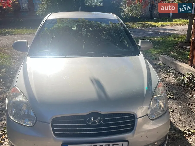 Hyundai Accent