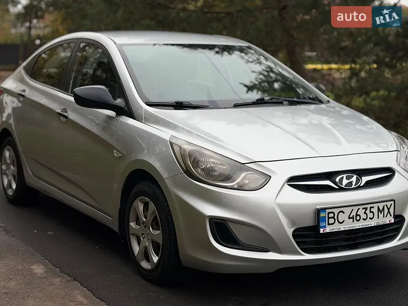Hyundai Accent
