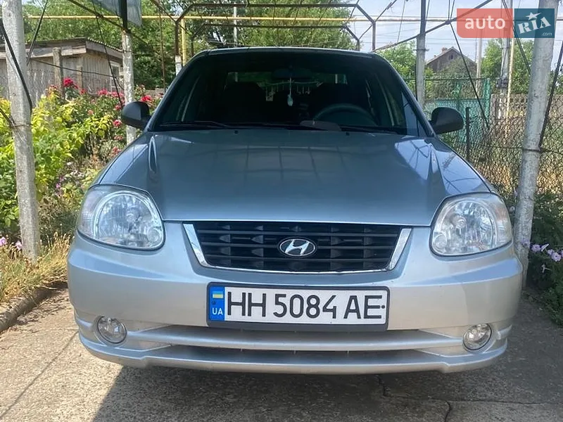 Hyundai Accent